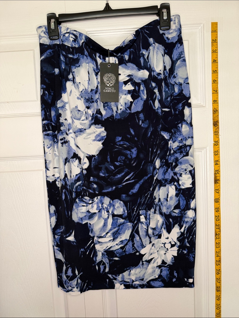Vince Camuto Navy and White Floral Pencil Skirt